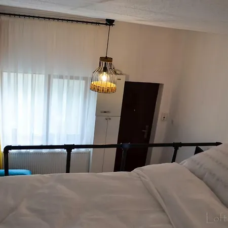 Апартаменти Loft Bed Studio *